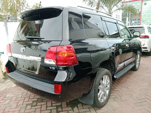 Landcruiser zx Petrol 