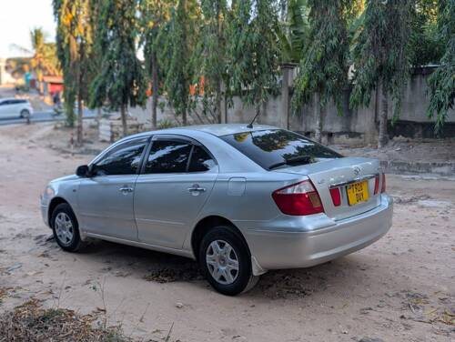 NAUZA TOYOTA PREMIO 