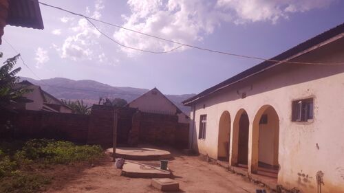 Nyumba inauzwa, Mbeya