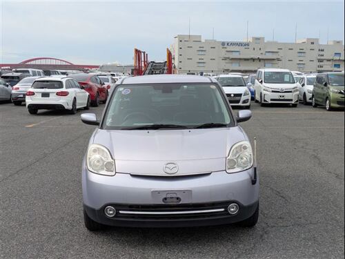 MAZDA : VERISA 2011