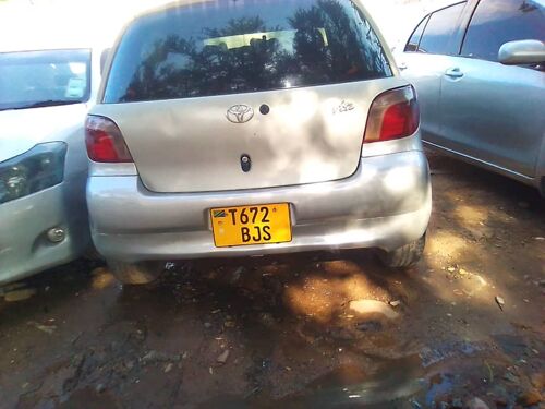 Toyota vitz 