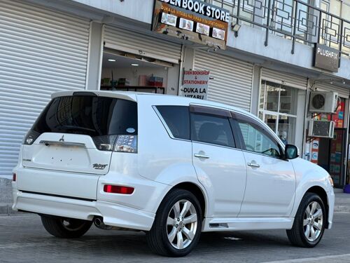 Mitsubish outlander 
