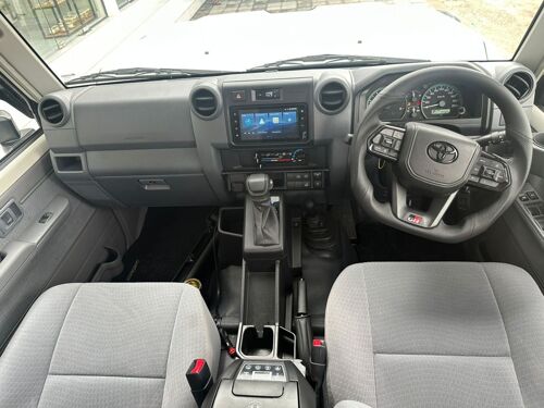 LANDCRUISER DOUBLE CABIN 