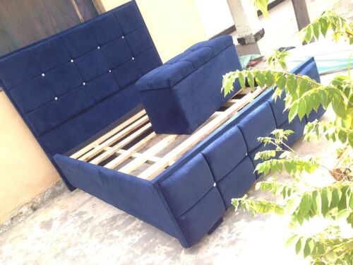 Sofa Bed 5 kwa 6 Mpya