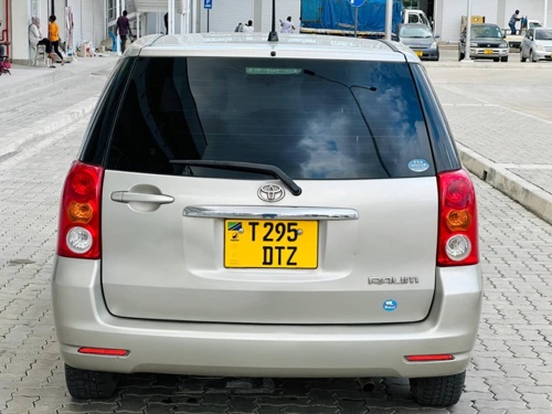 Toyota Raum DTZ