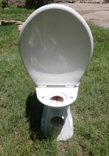 Flash toilet seat haina tank lake