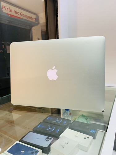 Macbook Air 2014 (Free cover✅)