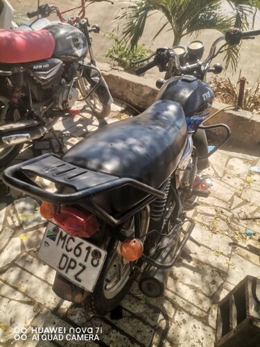 Tvs pikipiki inauzwa laki 9