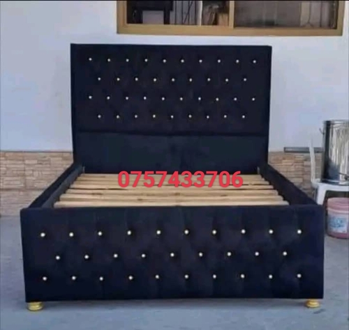Vitanda Vya Sofa (Sofa Bed) 