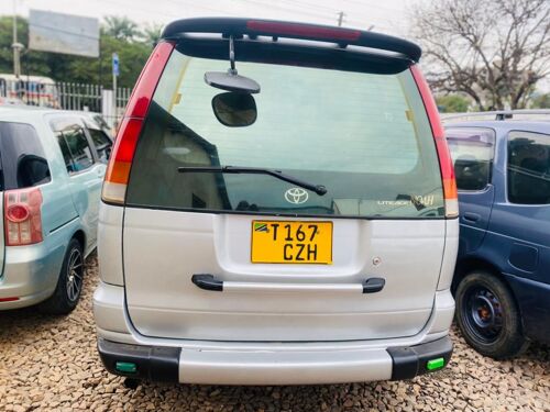 Toyota noah