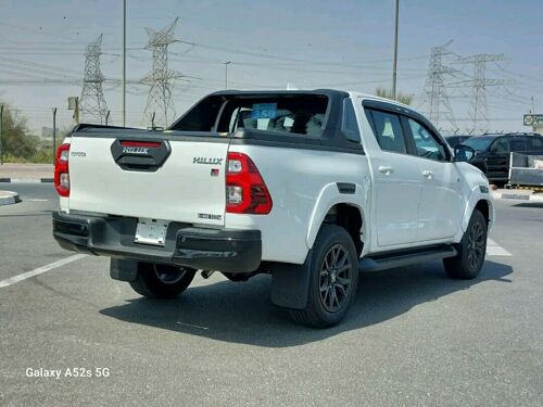 Toyota hilux pick up mpya