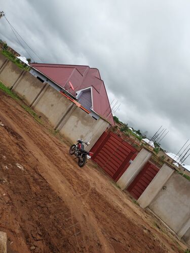 Inauzwa Kisesa Mwanza