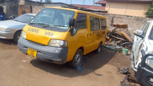 Nissan Vannette bei chee