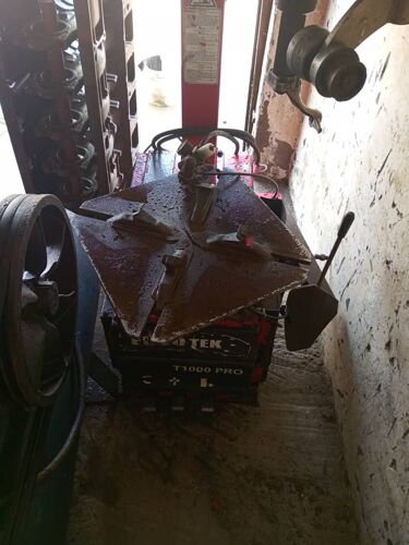 COMPRESSOR 