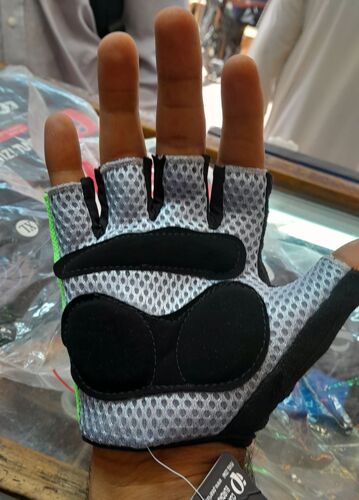 Gloves for cycling 