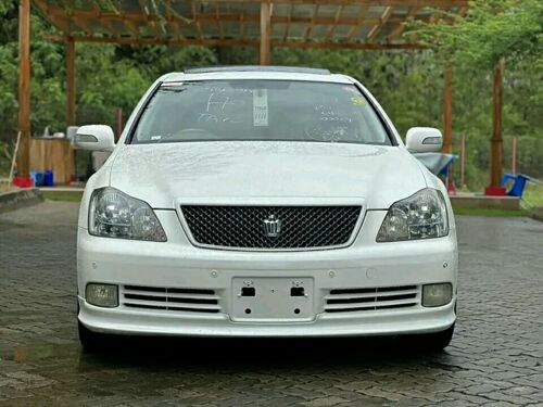 Toyota crown mpya