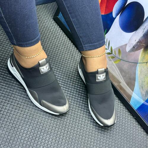 Ladies Adidas Sneakers 
