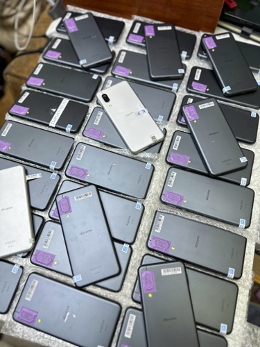 Aquos sense 3 