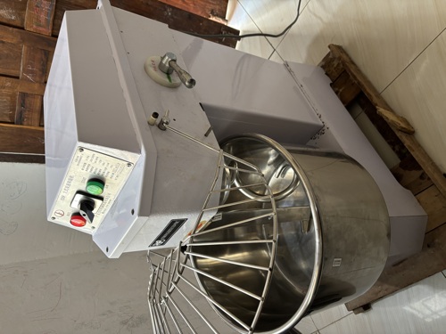 Heavy duty dough machine