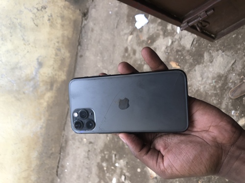 iphone 11 pro 64 gb