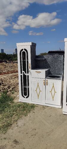 Kitchen cabinets 