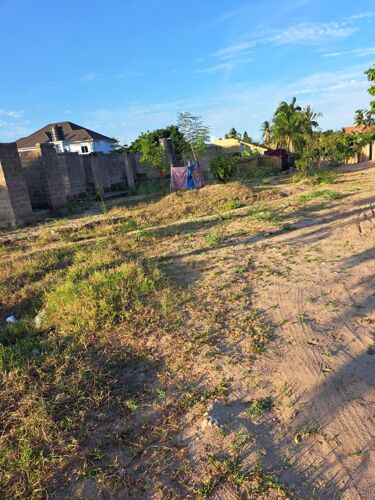 Plot for sale...ununio