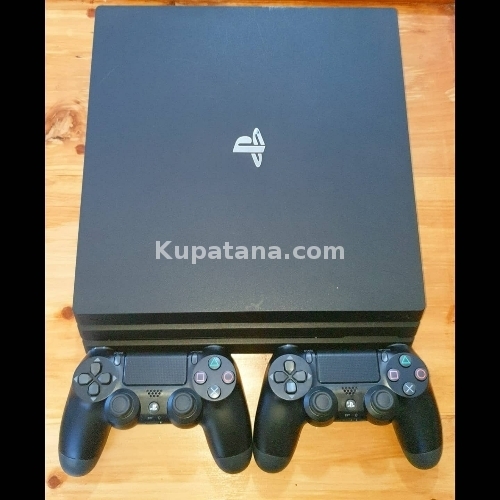 PS4 PRO 1TB 20 GAMES 2 CONTROLLERS 