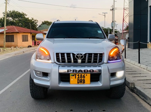TOYOTA LAND CRUISER PRADO