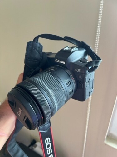 Canon EOS R Camera Bundle