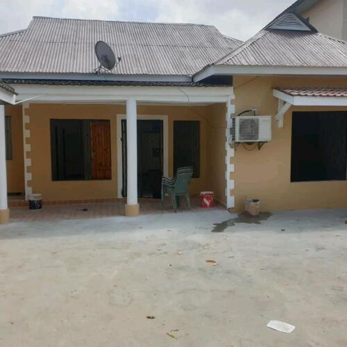 3BEDROOMS HOUSE 4RENT AT KINONDONI