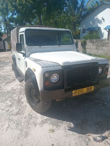 Land lover defender 300 hundre