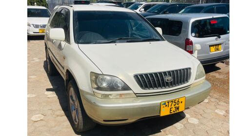 Toyota harrier old 