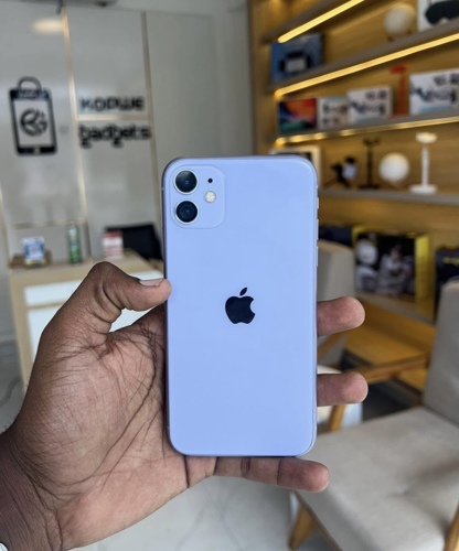 Iphone 11 plain