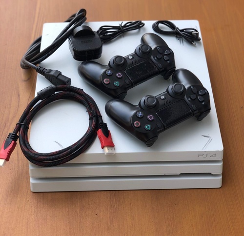 PS4 PRO