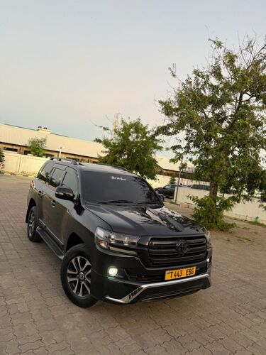 LAND CRUISER VXR