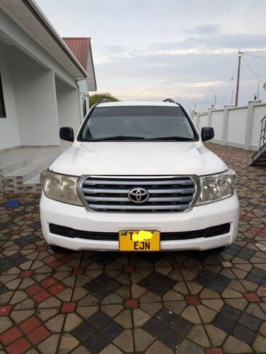 LANDCRUISER V8