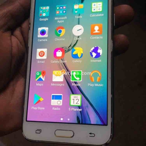 Samsung J5