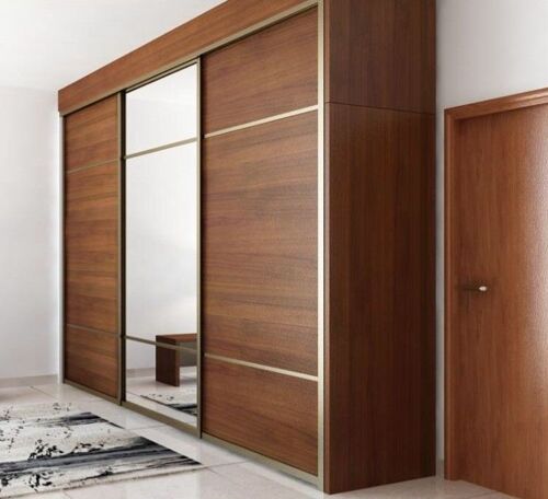 Wardrobe With Sliding Doors