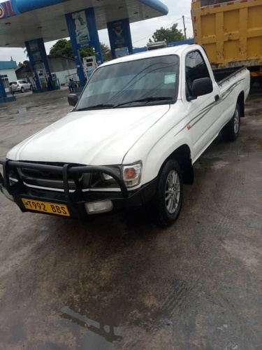 toyota hilux double cabbin