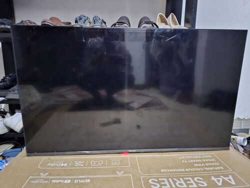 Hisense smart TV inch 43