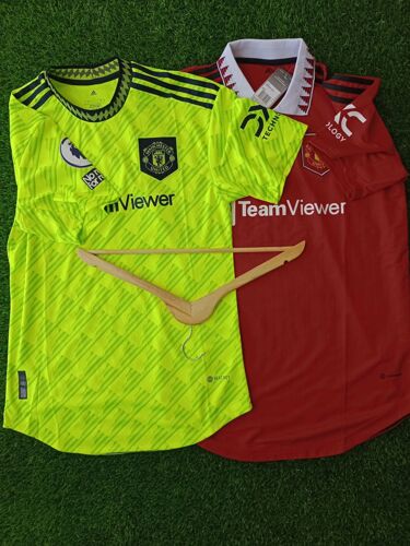 Manchester United Kits 