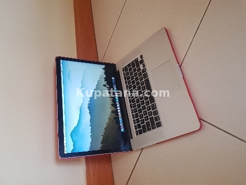 Macbook Pro Core i7 Letina Display