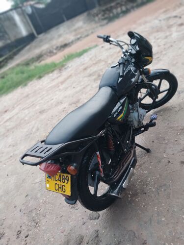 Pikipiki Boxes Bm 150