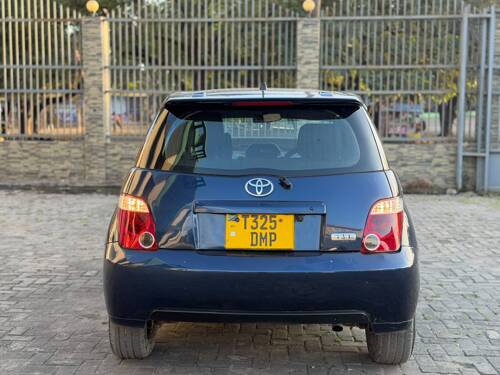 NAUZA TOYOTA IST NZURI SANA 