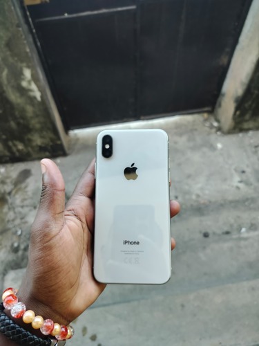 iPhone X 