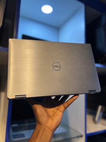 Dell Latitude 7400