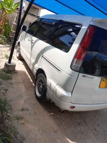 Noah old model sr40 Nzuri sana