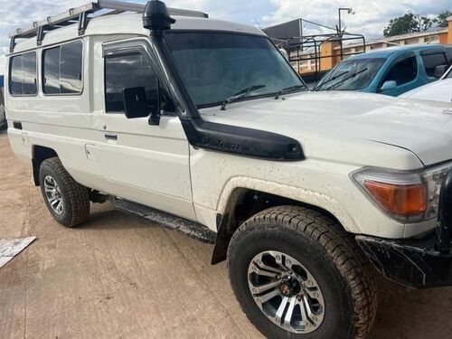 Toyota land cruiser hardtop 