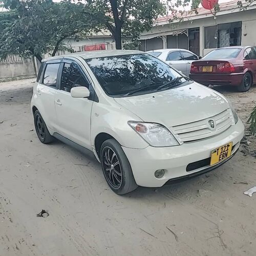 TOYOTA IST EBN