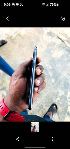 SAMSUNG GALAXY S10e